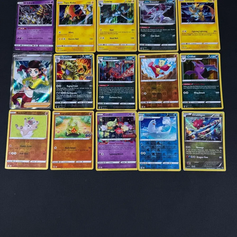Lot of 20 Pokemon holo card modern set